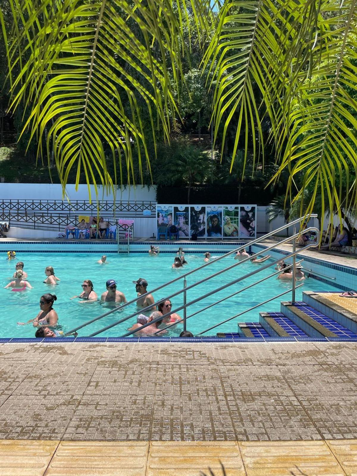 Apto Das Lavandas - 2 Quartos - Apto Todo Climatizado - A 150M Do Parque Termal! Piratuba Eksteriør billede